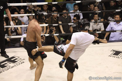 Stronga VS Lonely Manz