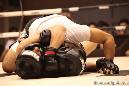 Stronga VS Lonely Manz